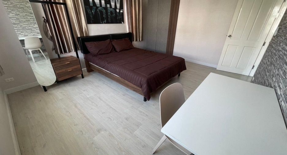 For rent 3 bedrooms house in San Kamphaeng, Chiang Mai