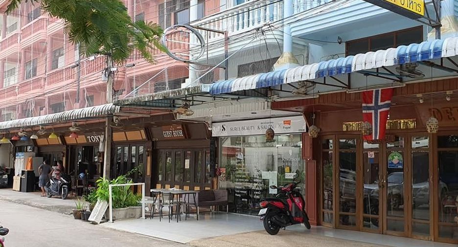 For sale 2 bedrooms townhouse in Cha Am, Phetchaburi