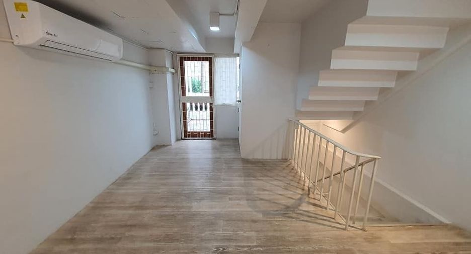 For sale 2 bedrooms townhouse in Cha Am, Phetchaburi