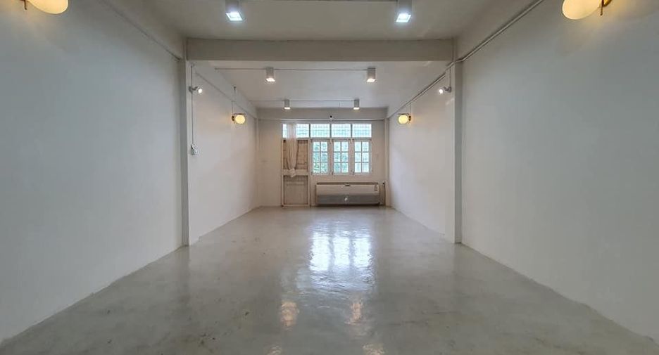 For sale 2 bedrooms townhouse in Cha Am, Phetchaburi