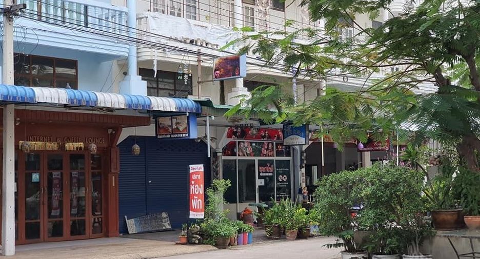 For sale 2 bedrooms townhouse in Cha Am, Phetchaburi