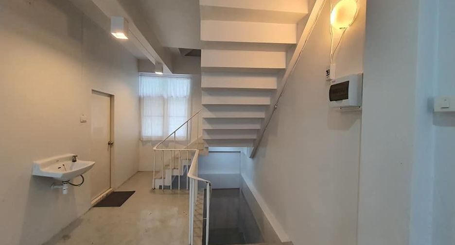 For sale 2 bedrooms townhouse in Cha Am, Phetchaburi
