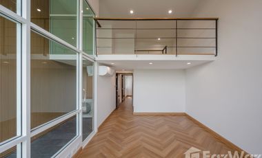 For sale 4 bedrooms townhouse in Lat Phrao, Bangkok