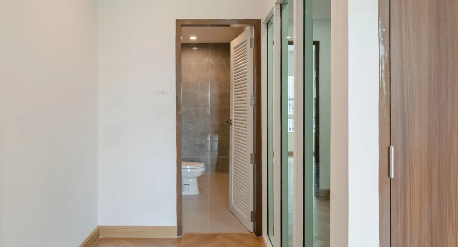 For sale 4 bedrooms townhouse in Lat Phrao, Bangkok