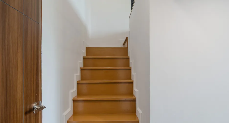 For sale 4 bedrooms townhouse in Lat Phrao, Bangkok