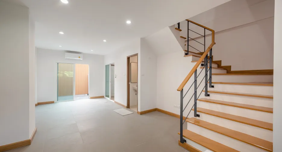 For sale 4 bedrooms townhouse in Lat Phrao, Bangkok
