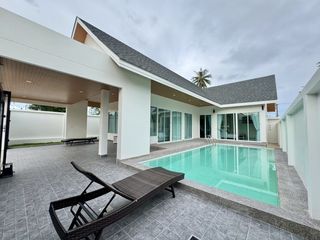 For rent 3 bedrooms villa in Mueang Phuket, Phuket