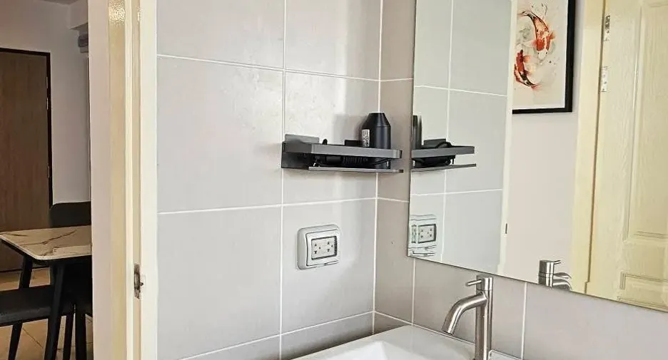 For rent 2 bedrooms condo in Mueang Phuket, Phuket