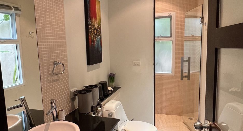 For sale and for rent 3 bedrooms villa in Mueang Phuket, Phuket