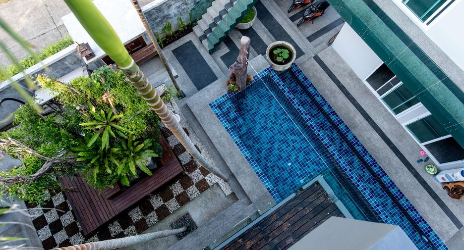 Villa en venta y en alquiler de 10 habitaciones en Mueang Phuket, Phuket