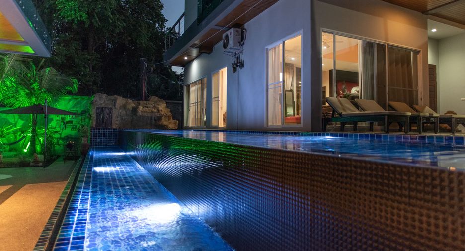 Villa en venta y en alquiler de 10 habitaciones en Mueang Phuket, Phuket