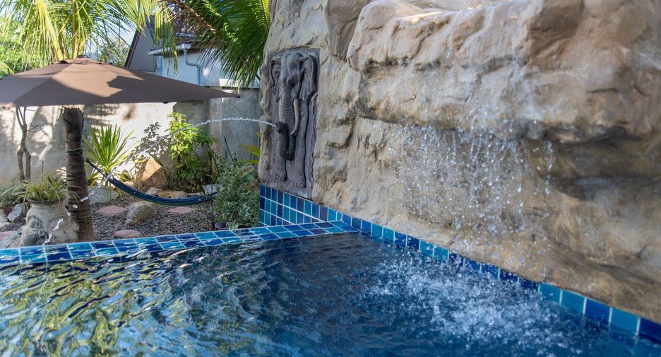 Villa en venta y en alquiler de 10 habitaciones en Mueang Phuket, Phuket