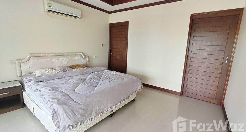 For sale 3 bedrooms villa in Cha Am, Phetchaburi