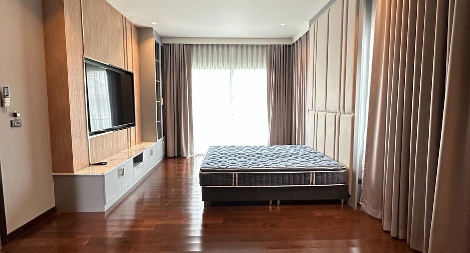 ขาย และ ให้เช่า 4 ห้องนอน บ้านเดี่ยว ใน ลาดกระบัง, กรุงเทพฯ