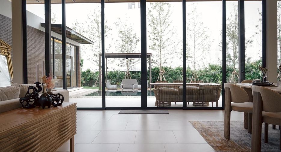 For sale and for rent 4 bedrooms villa in Thalang, Phuket