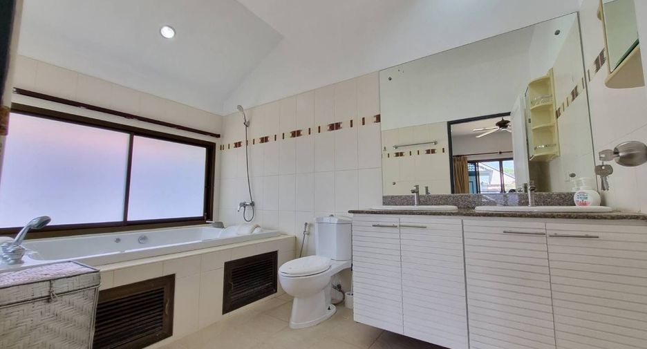 Villa en alquiler de 4 habitaciones en Thalang, Phuket