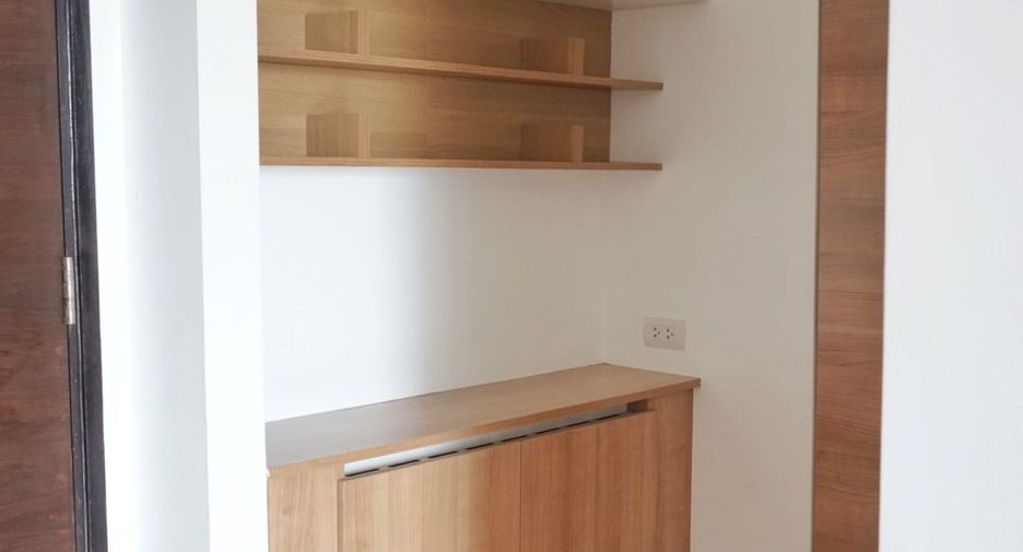 For sale and for rent 2 bedrooms condo in Phra Khanong, Bangkok
