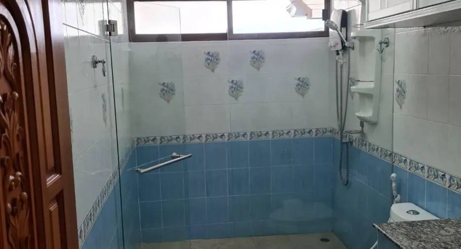 For rent 5 bedrooms house in Hua Hin, Prachuap Khiri Khan