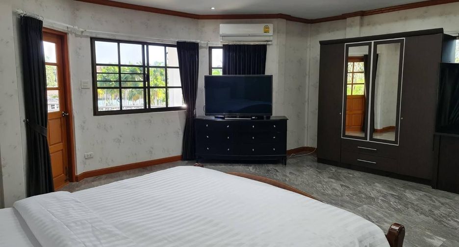 For rent 5 bedrooms house in Hua Hin, Prachuap Khiri Khan