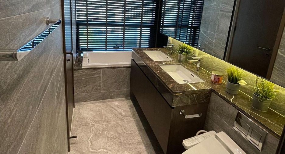 For sale and for rent 2 bedrooms condo in Watthana, Bangkok