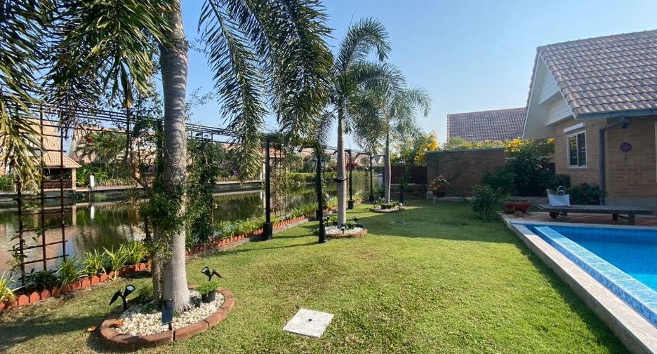 For rent 3 bedrooms villa in Hua Hin, Prachuap Khiri Khan