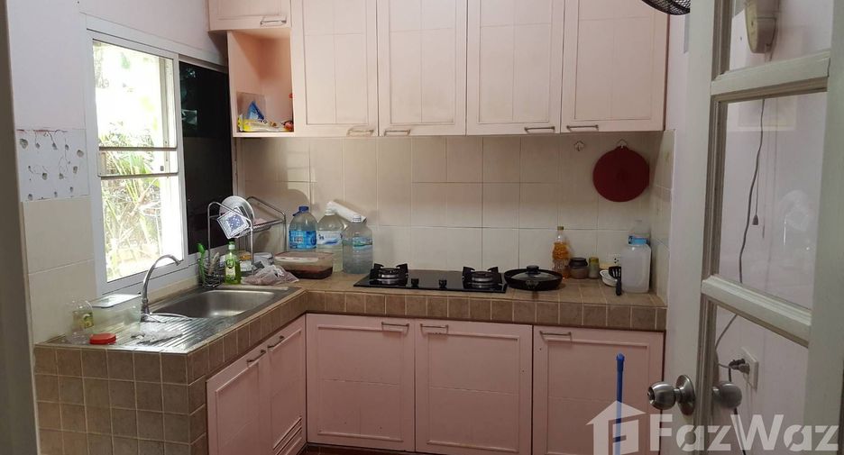 For sale 4 bedrooms house in Mueang Chiang Mai, Chiang Mai