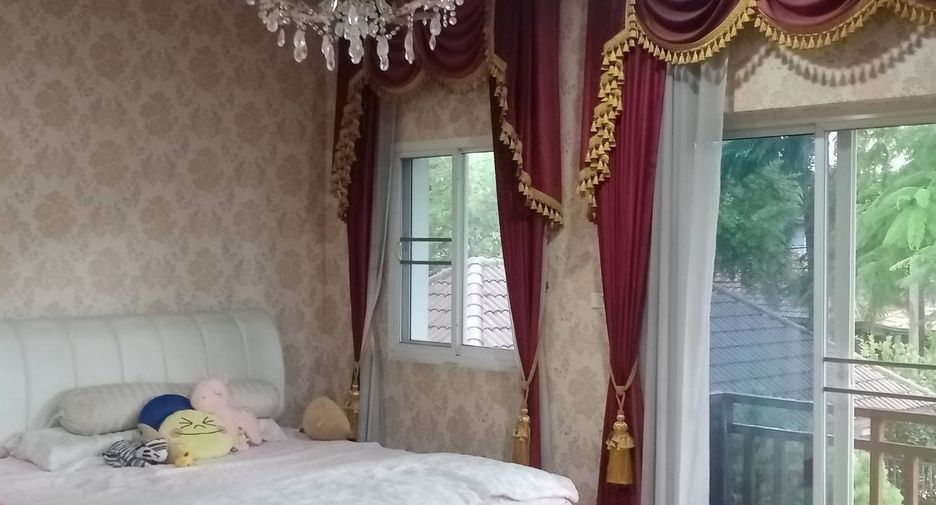 For sale 4 bedrooms house in Mueang Chiang Mai, Chiang Mai