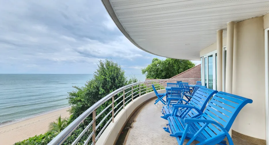 For sale and for rent 4 bedrooms condo in Cha Am, Phetchaburi