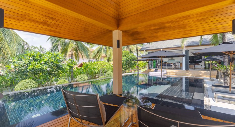 For sale 4 bedrooms villa in Mueang Phuket, Phuket