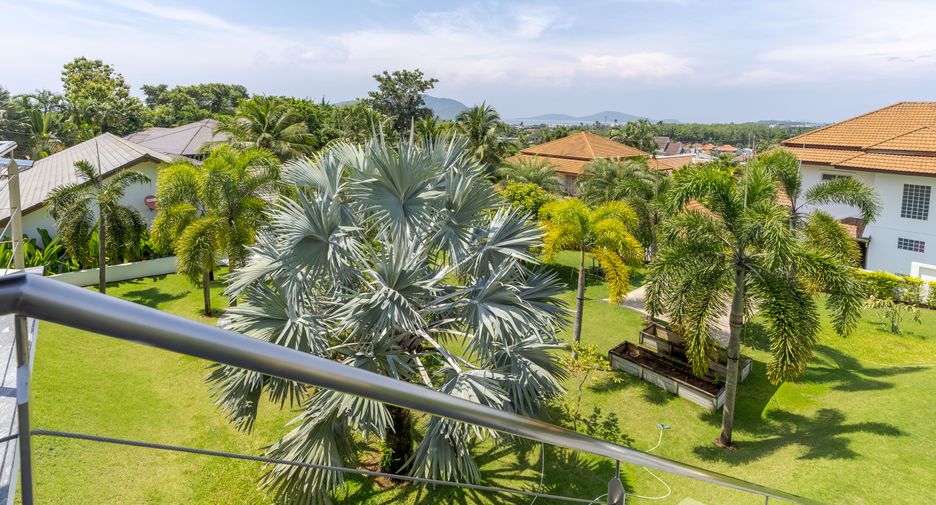 For sale 4 bedrooms villa in Mueang Phuket, Phuket