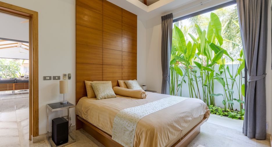 For sale 4 bedrooms villa in Mueang Phuket, Phuket