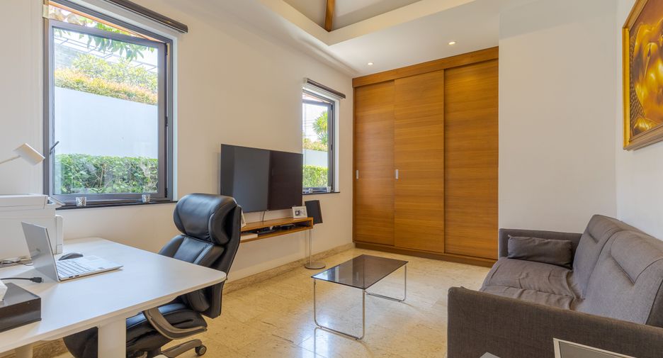 For sale 4 bedrooms villa in Mueang Phuket, Phuket