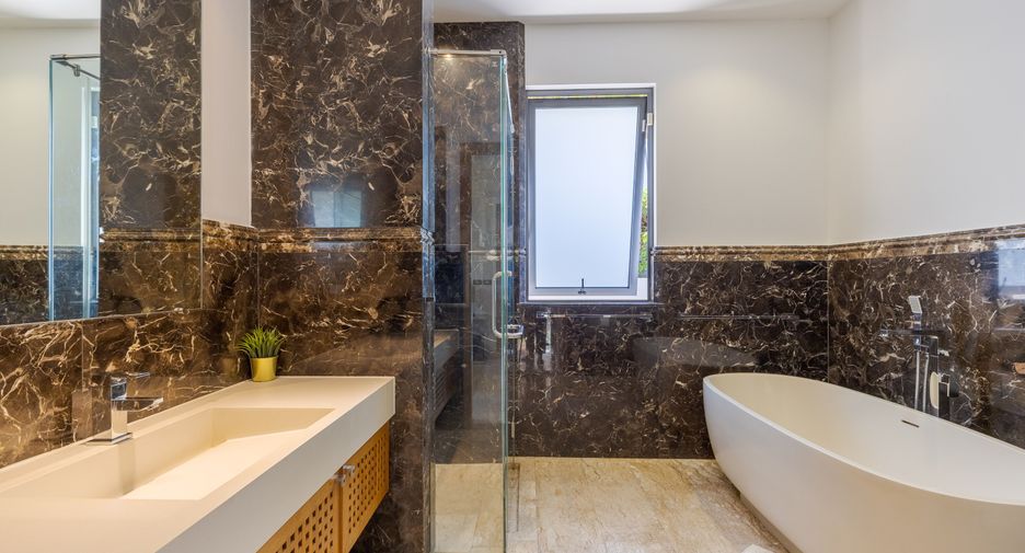 For sale 4 bedrooms villa in Mueang Phuket, Phuket