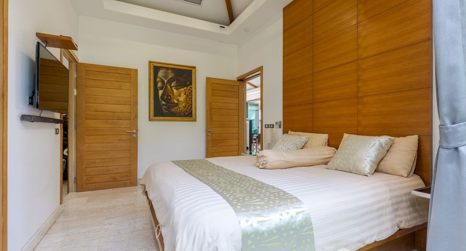 For sale 4 bedrooms villa in Mueang Phuket, Phuket