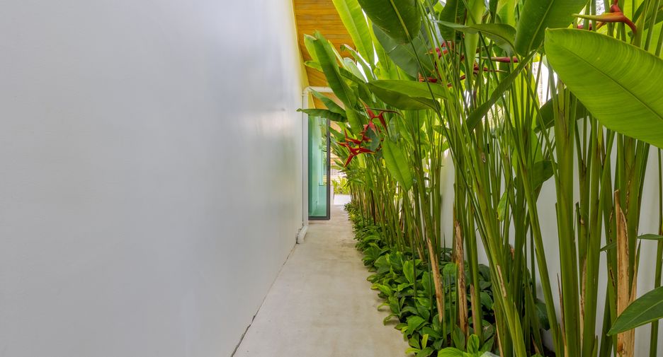 For sale 4 bedrooms villa in Mueang Phuket, Phuket