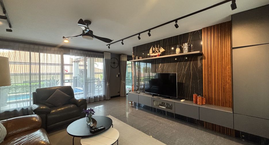 For rent 5 bedrooms villa in Hua Hin, Prachuap Khiri Khan