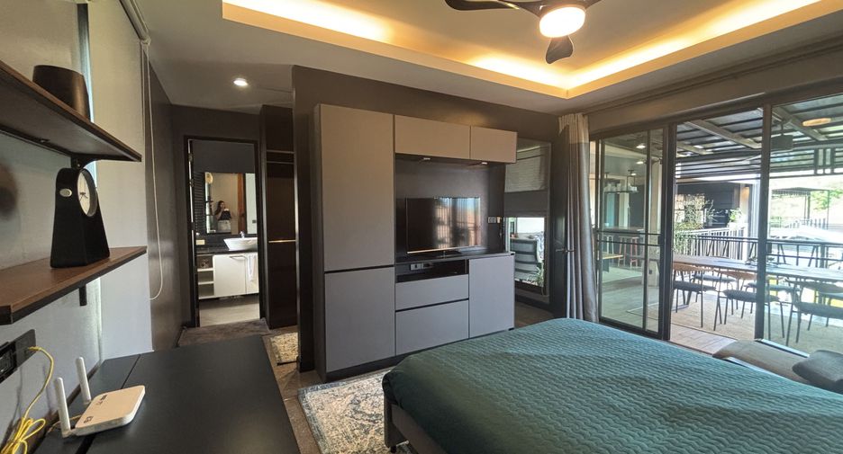 For rent 5 bedrooms villa in Hua Hin, Prachuap Khiri Khan