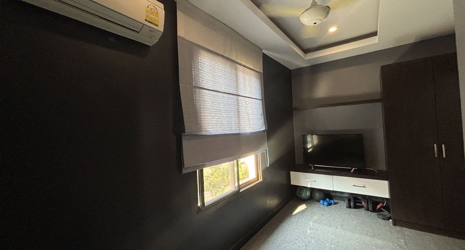 For rent 5 bedrooms villa in Hua Hin, Prachuap Khiri Khan