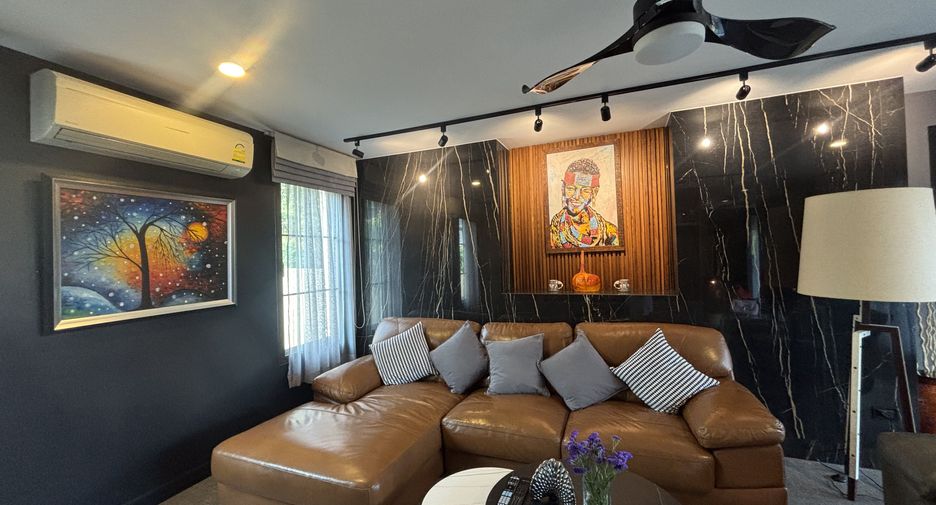 For rent 5 bedrooms villa in Hua Hin, Prachuap Khiri Khan