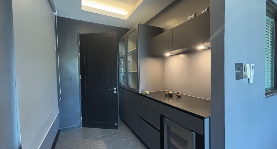 For rent 5 bedrooms villa in Hua Hin, Prachuap Khiri Khan