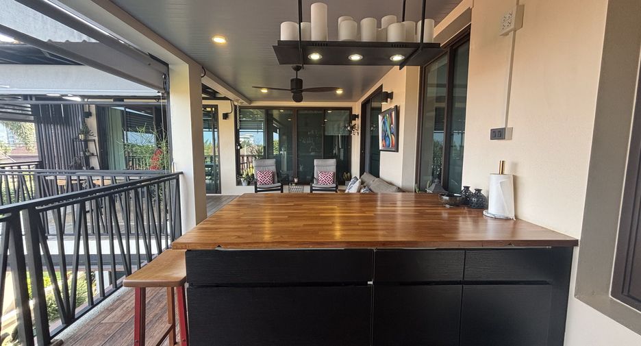 For rent 5 bedrooms villa in Hua Hin, Prachuap Khiri Khan