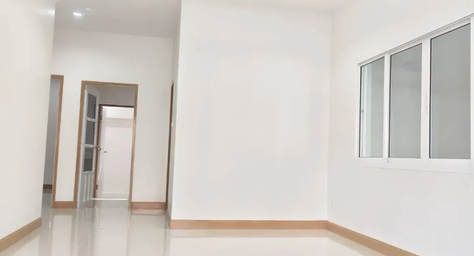 Casa en venta de 3 habitaciones en Ban Chang, Rayong