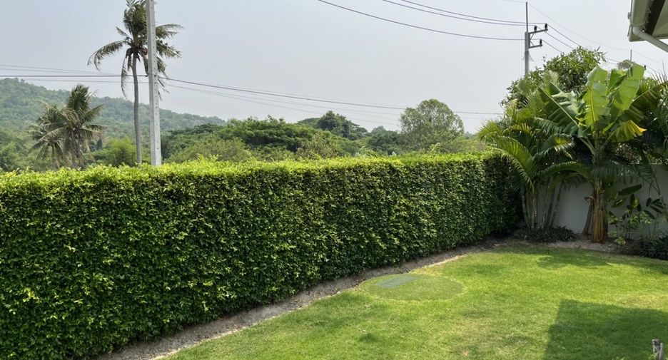 For sale and for rent 4 bedrooms villa in Hua Hin, Prachuap Khiri Khan