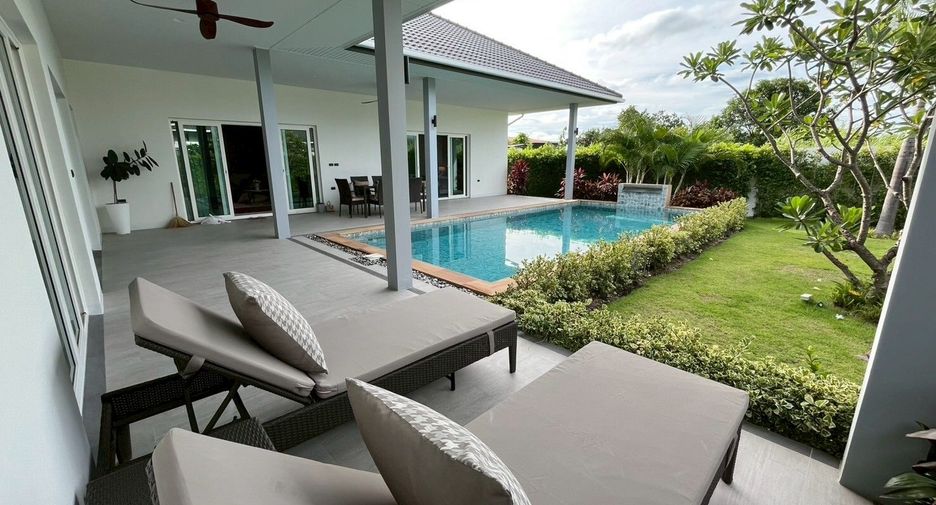 For sale 3 bedrooms villa in Hua Hin, Prachuap Khiri Khan