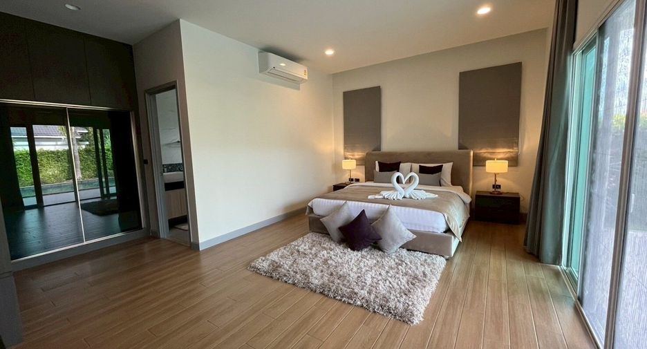For sale 3 bedrooms villa in Hua Hin, Prachuap Khiri Khan