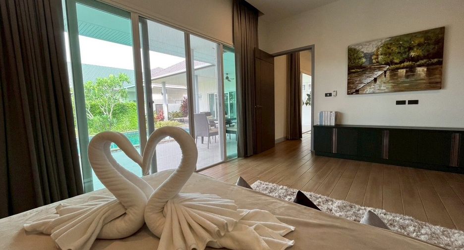 For sale 3 bedrooms villa in Hua Hin, Prachuap Khiri Khan