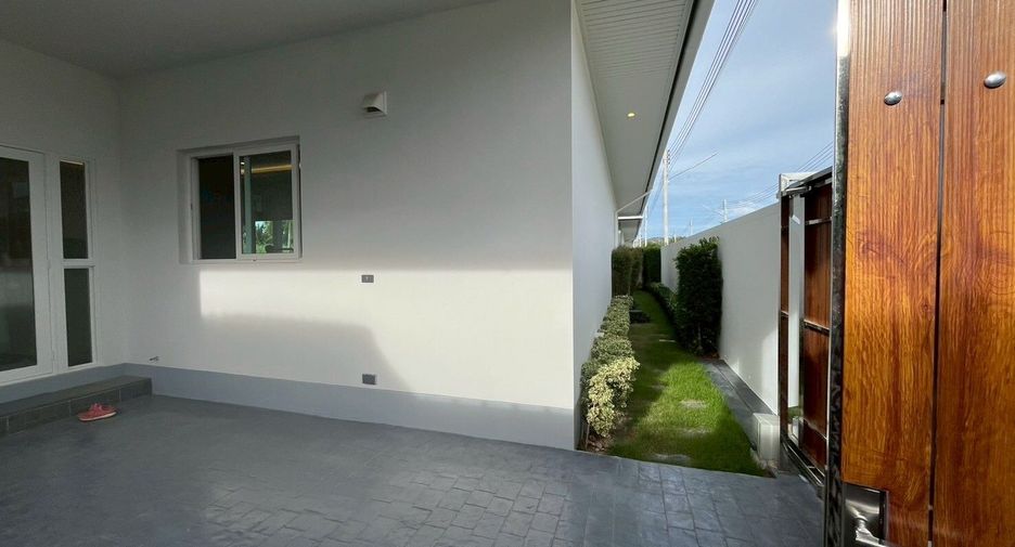 For sale 3 bedrooms villa in Hua Hin, Prachuap Khiri Khan
