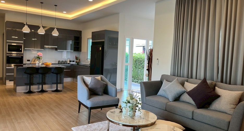 For sale 3 bedrooms villa in Hua Hin, Prachuap Khiri Khan