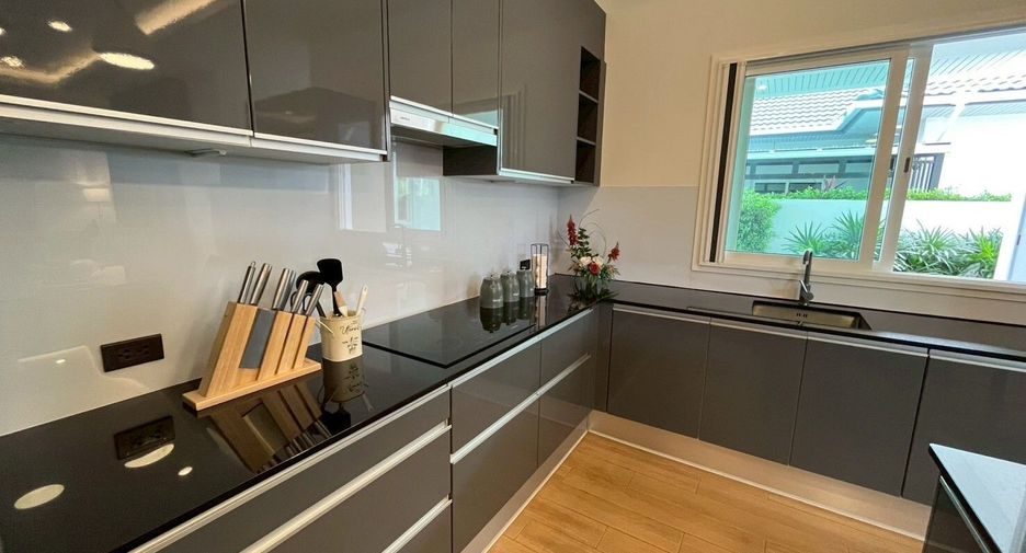 For sale 3 bedrooms villa in Hua Hin, Prachuap Khiri Khan