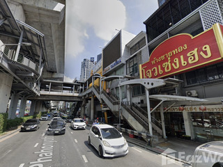 À vendre 4 chambres local commercial à Chatuchak, Bangkok